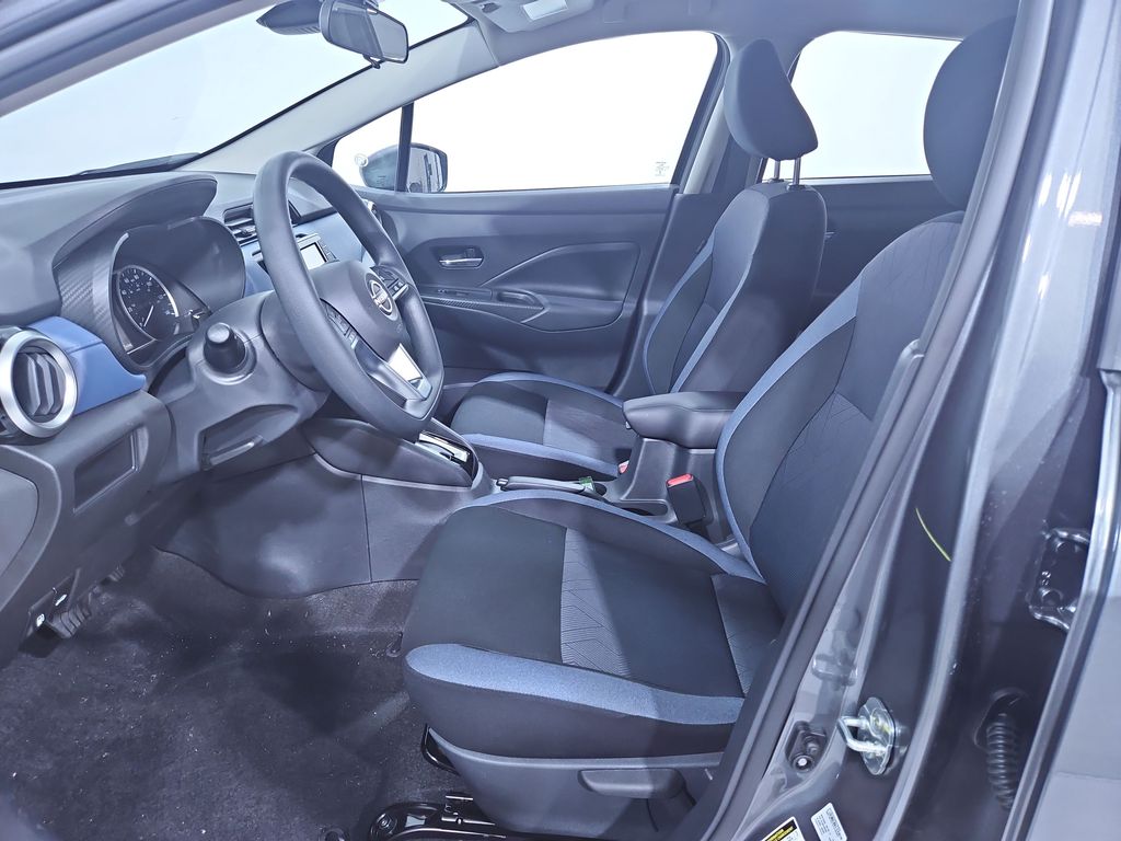 2025 Nissan Versa SV Image 14 of 29