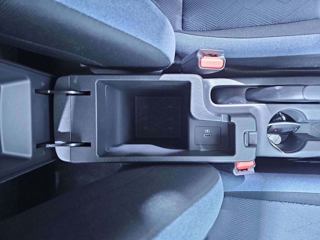 2025 Nissan Versa SV Image 26 of 29