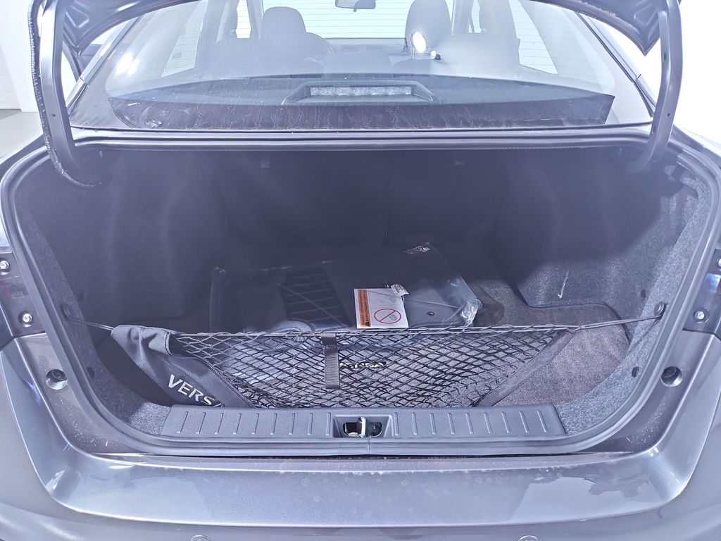 2025 Nissan Versa SV Image 12 of 29