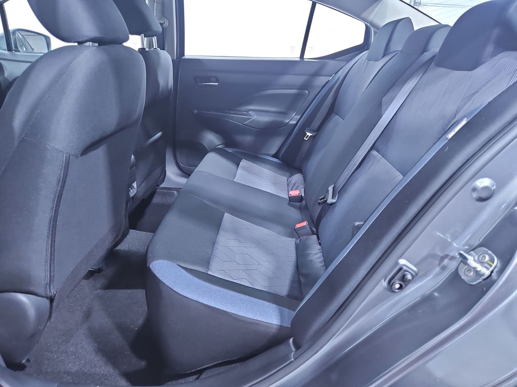 2025 Nissan Versa SV Image 13 of 29