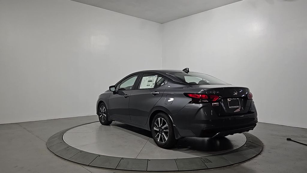 2025 Nissan Versa SV Image 7 of 29