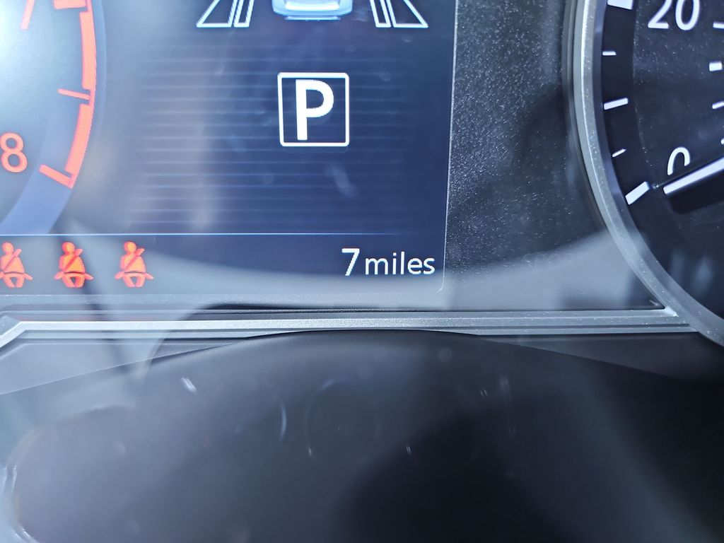 2025 Nissan Versa SV Image 19 of 29