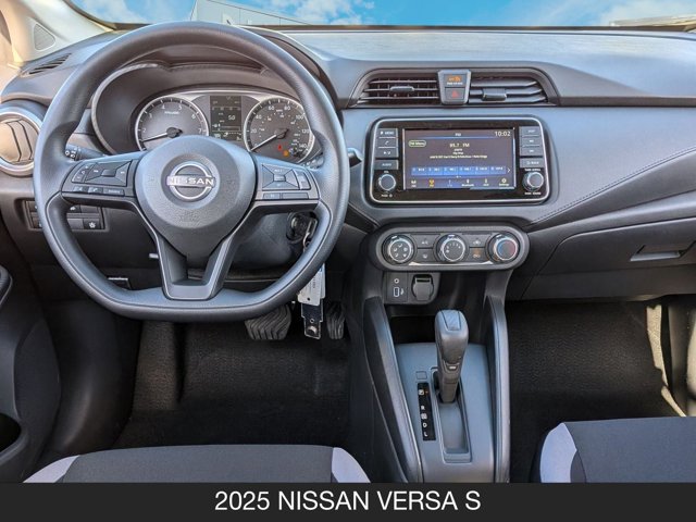 2025 Nissan Versa S Image 12 of 18