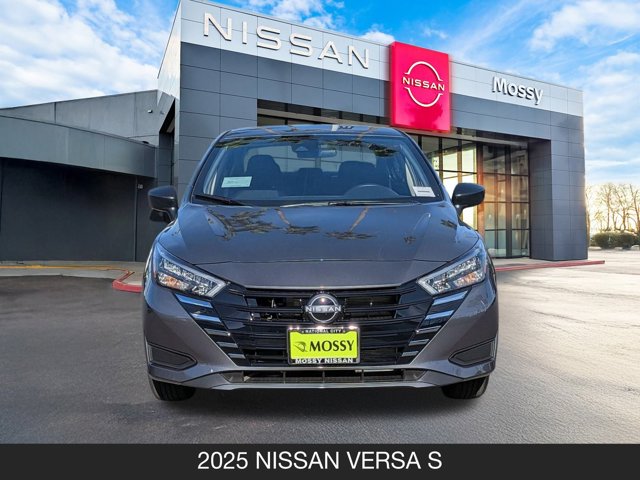 2025 Nissan Versa S Image 17 of 18