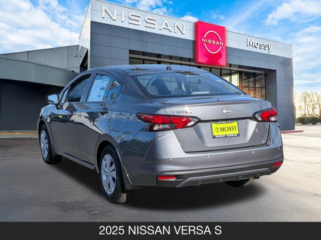 2025 Nissan Versa S Image 5 of 18