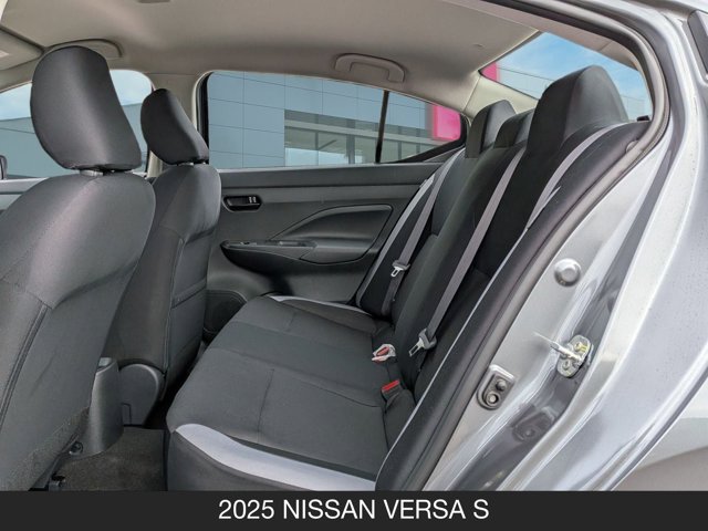2025 Nissan Versa S Image 11 of 19
