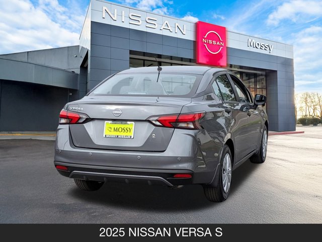 2025 Nissan Versa S Image 5 of 19