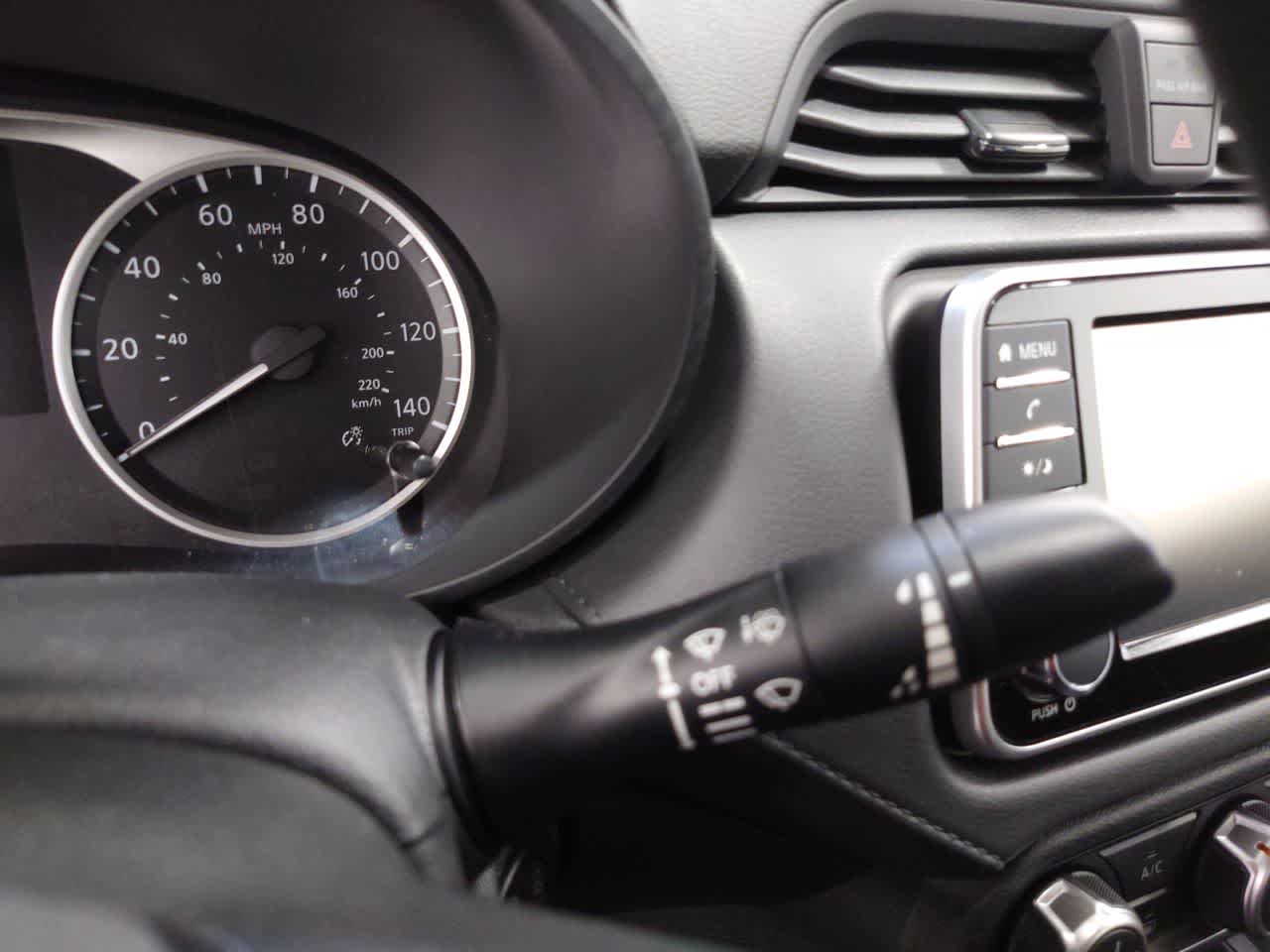 Vehicle image 19 of 40