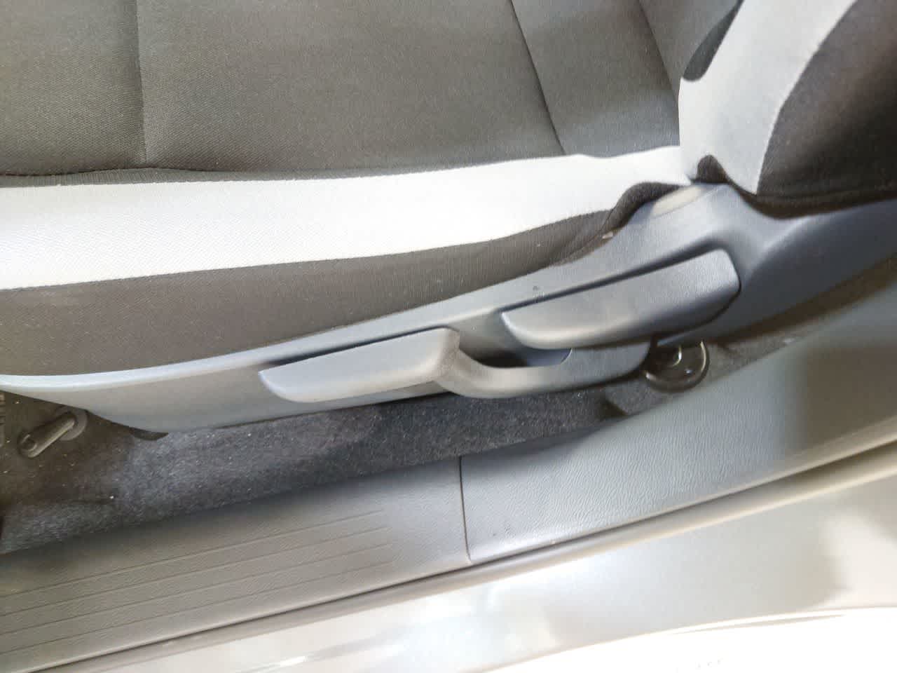 Vehicle image 13 of 40