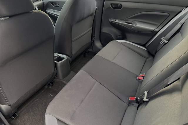 2025 Nissan Versa S Image 8 of 22