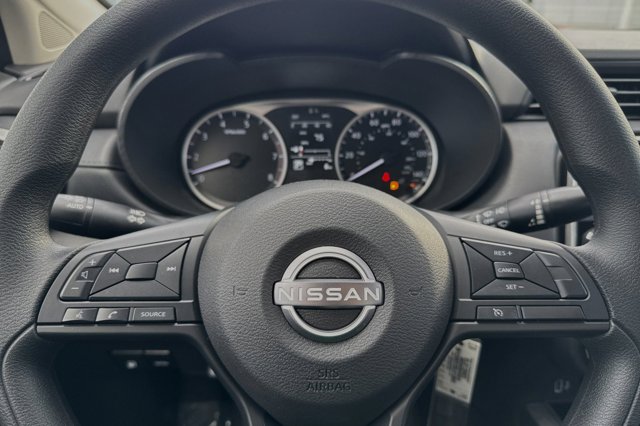 2025 Nissan Versa S Image 13 of 22