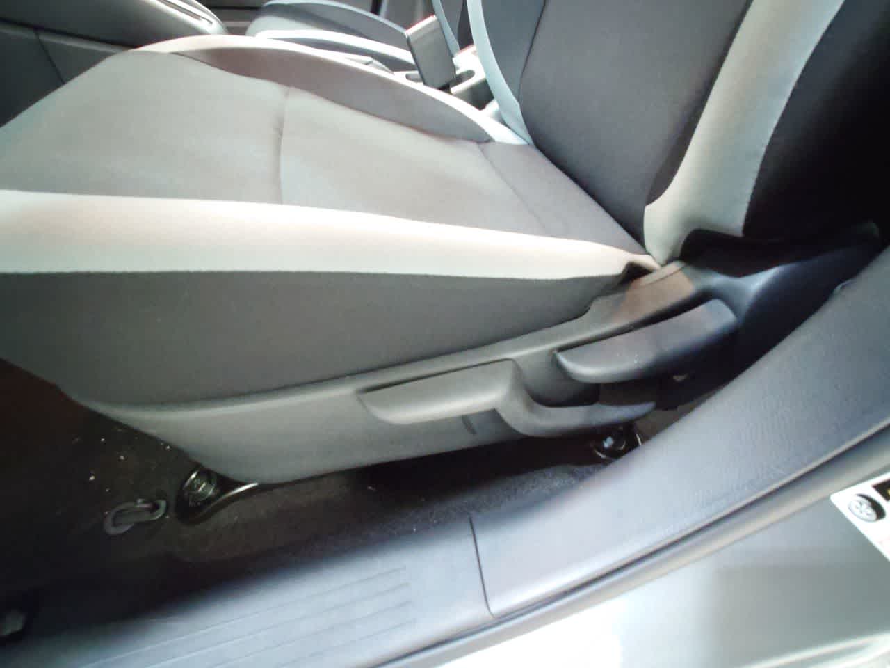 Vehicle image 13 of 41