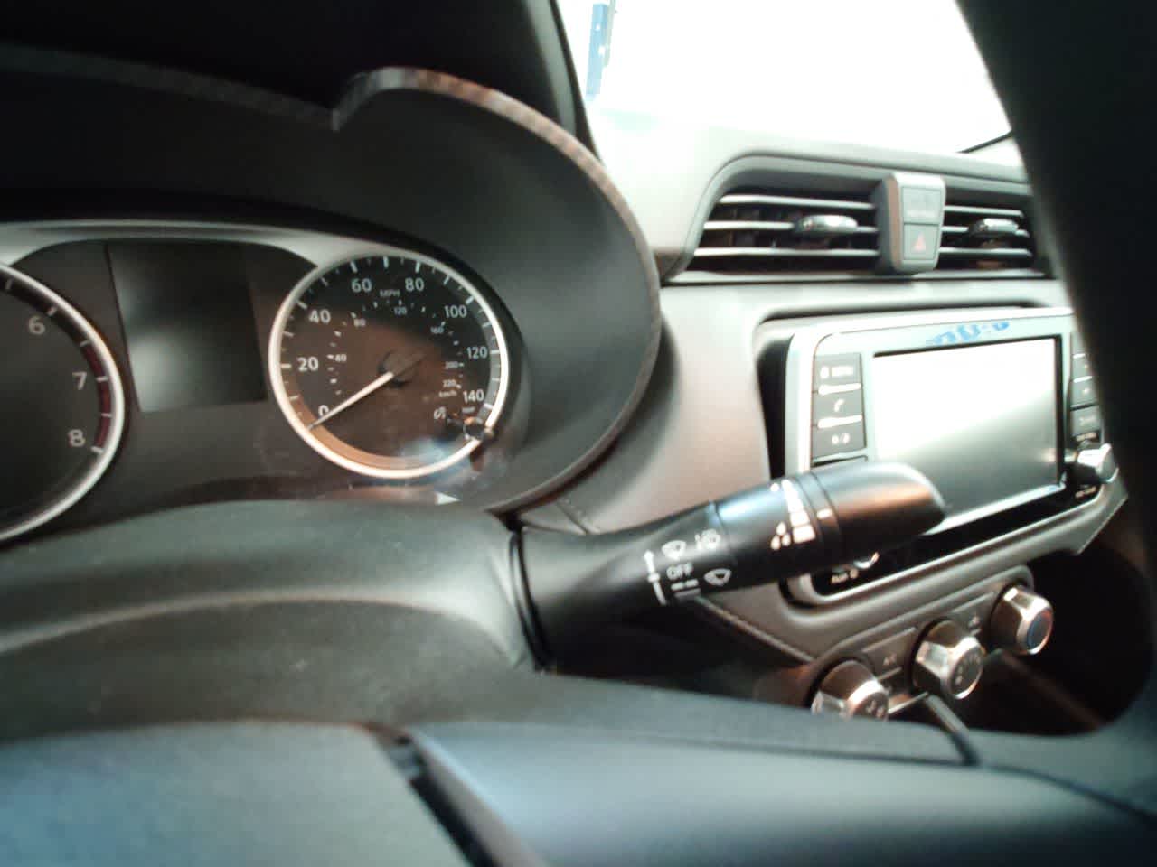 Vehicle image 19 of 41