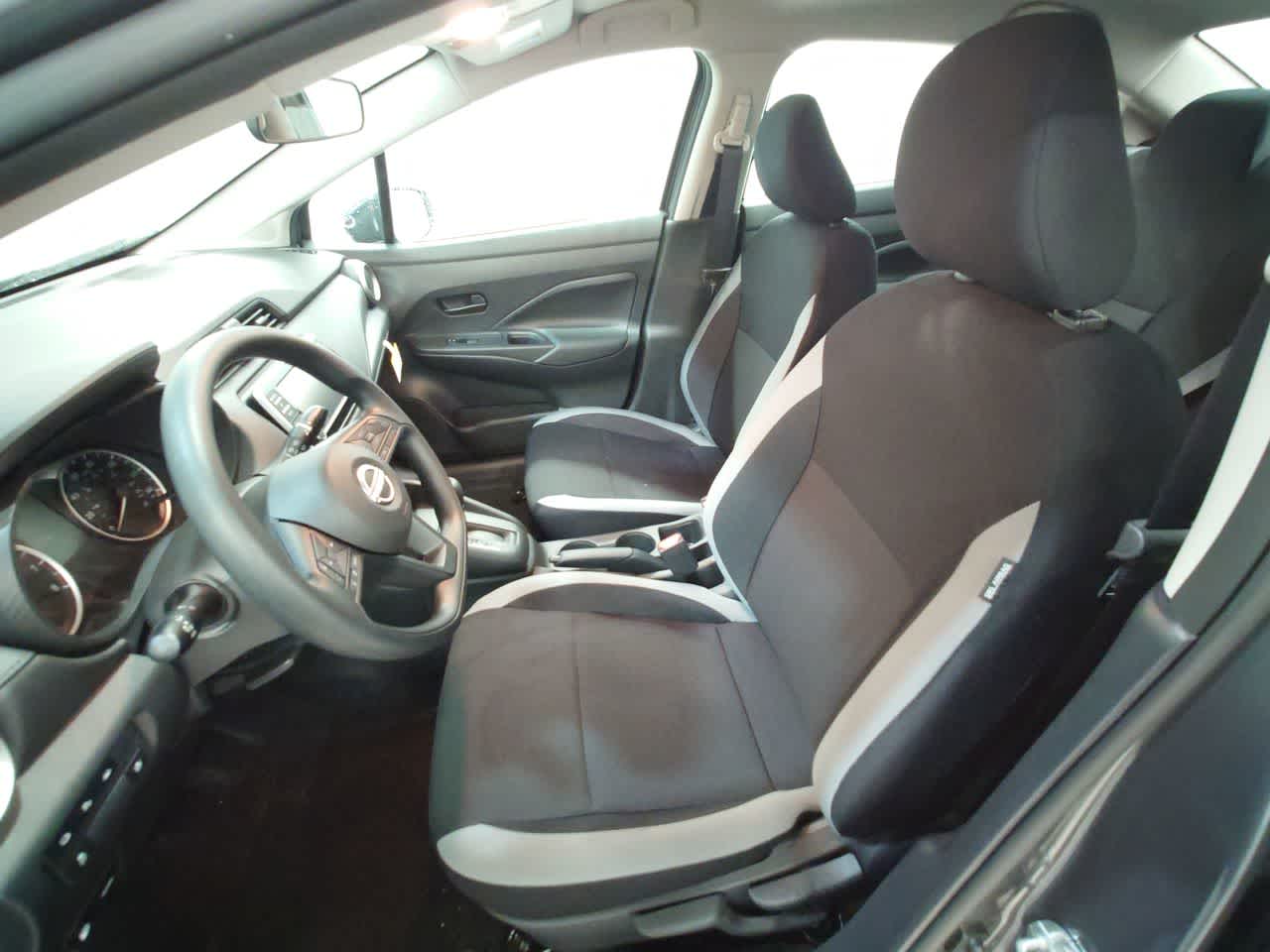 Vehicle image 14 of 41