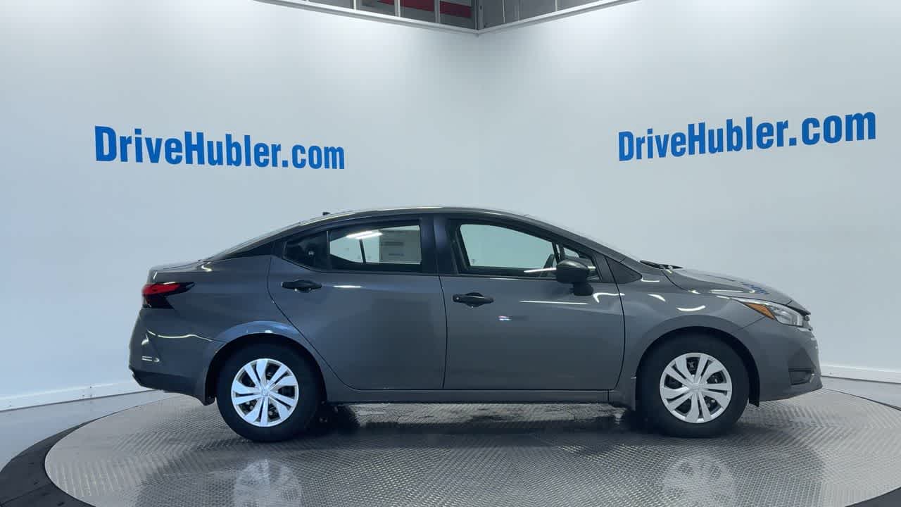 Vehicle image 6 of 40
