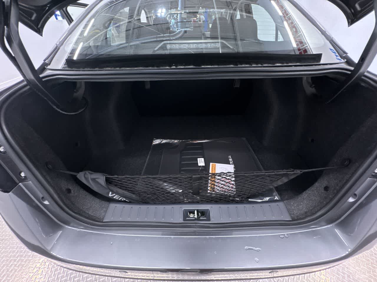 Vehicle image 12 of 40