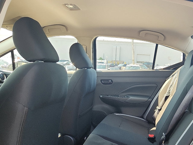 Vehicle image 6 of 16