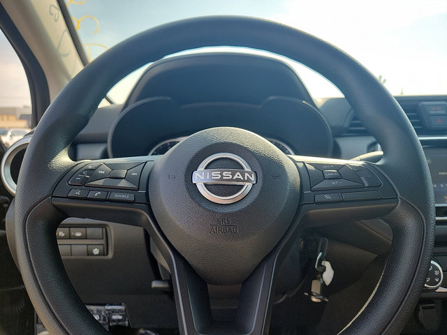 Vehicle image 9 of 16