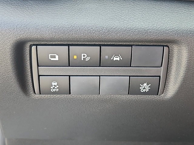 Vehicle image 15 of 16