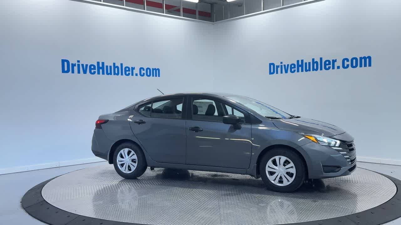 Vehicle image 3 of 40