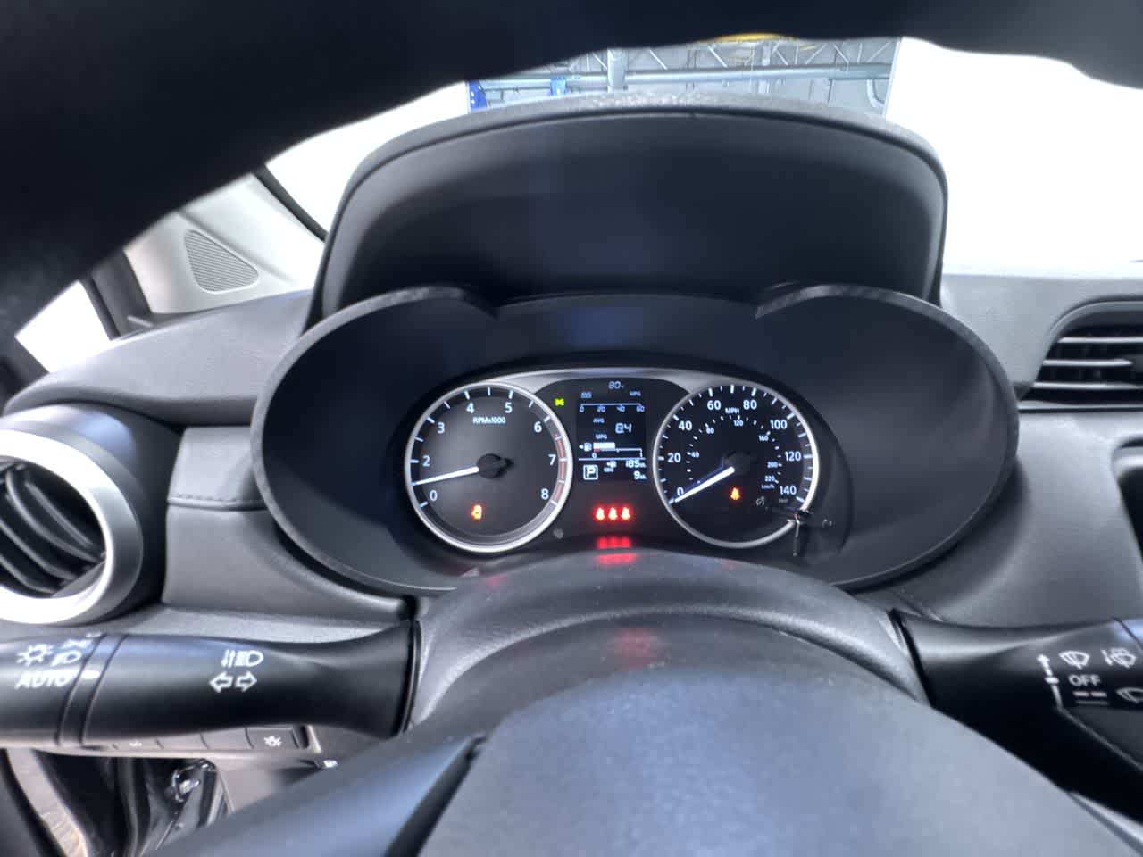 Vehicle image 21 of 40