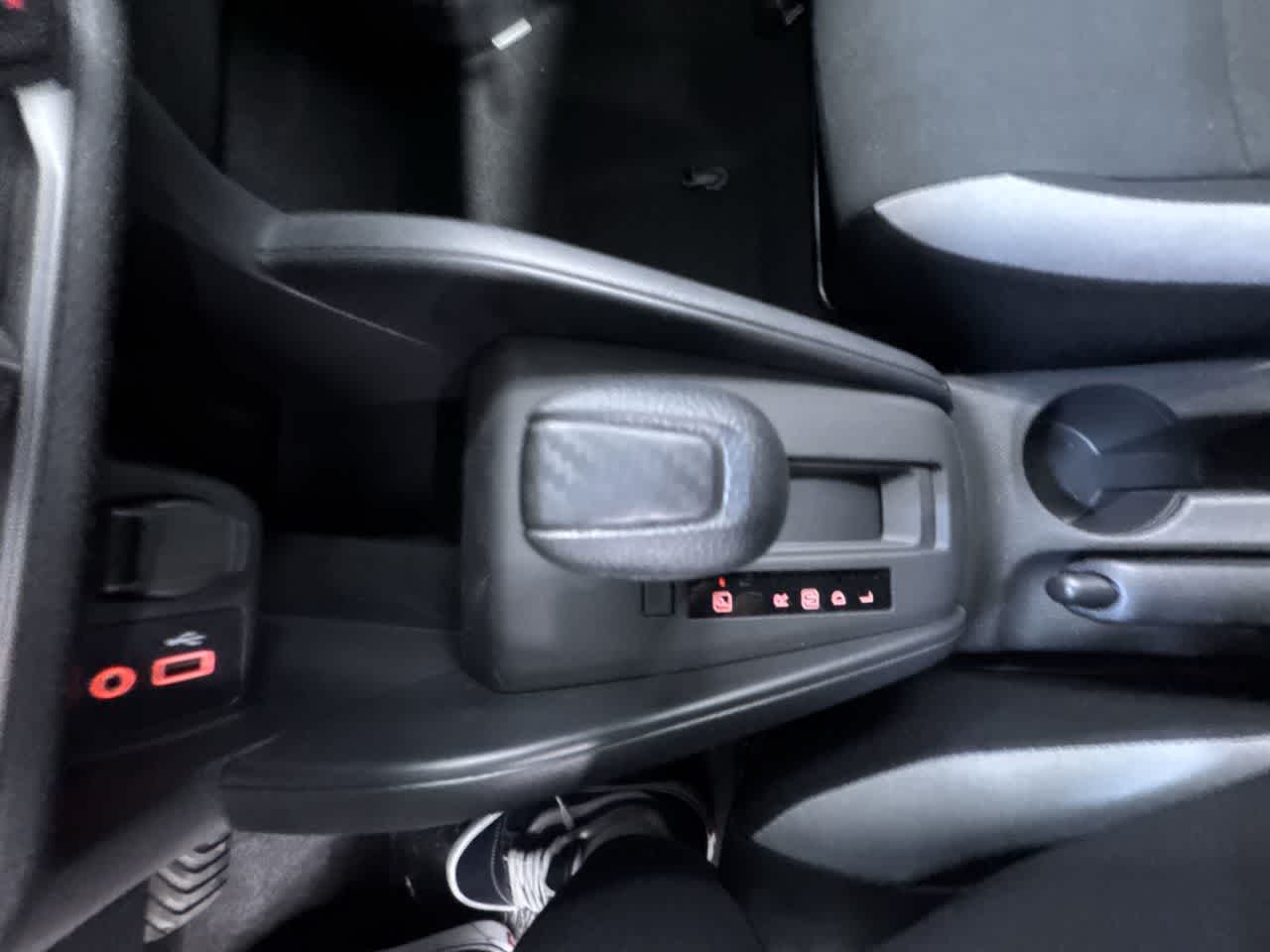 Vehicle image 26 of 40