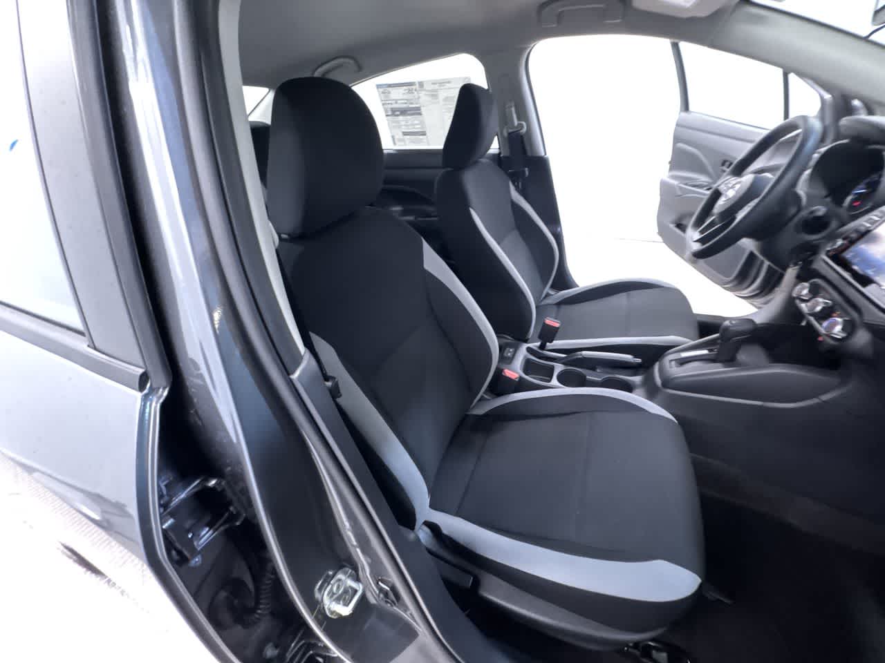 Vehicle image 13 of 40