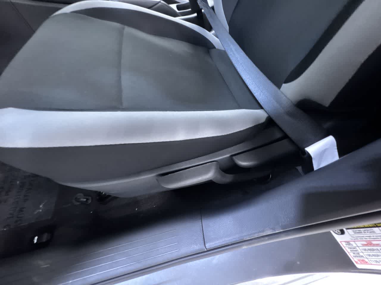Vehicle image 31 of 40