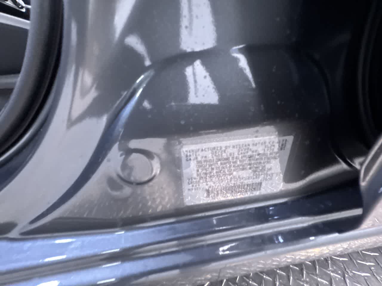 Vehicle image 39 of 40