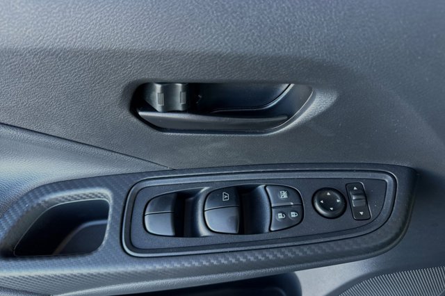 2025 Nissan Versa S Image 19 of 25