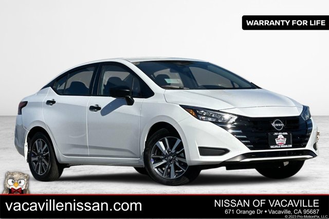 2025 Nissan Versa S Image 3 of 25