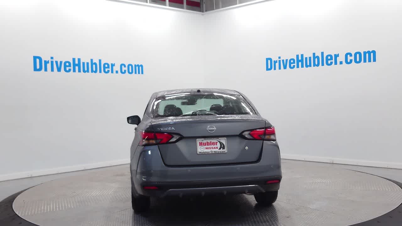 Vehicle image 7 of 40