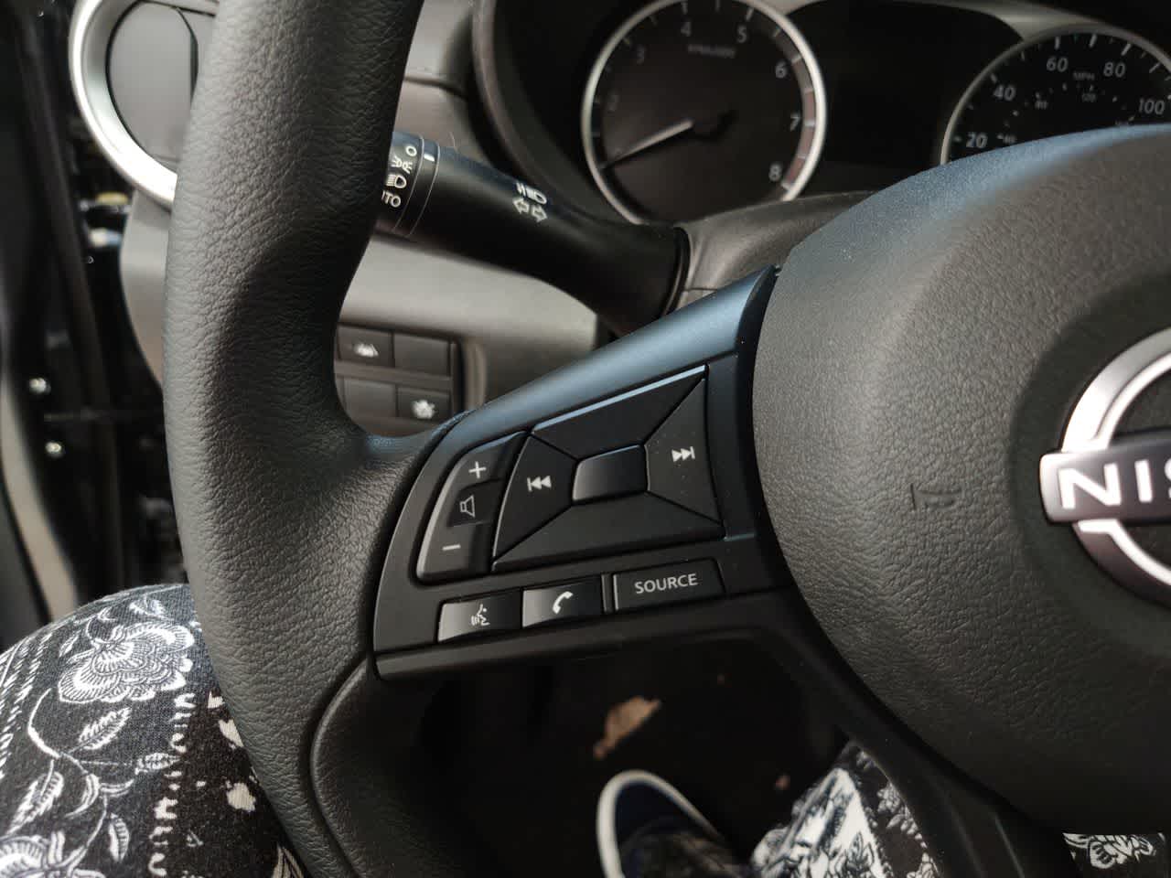 Vehicle image 20 of 40