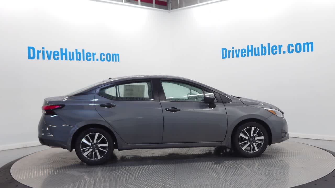 Vehicle image 5 of 40
