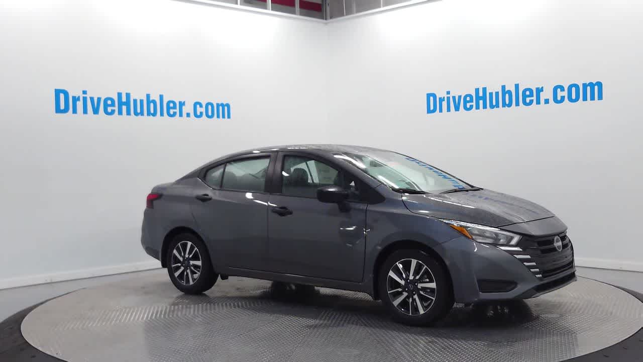 Vehicle image 4 of 40