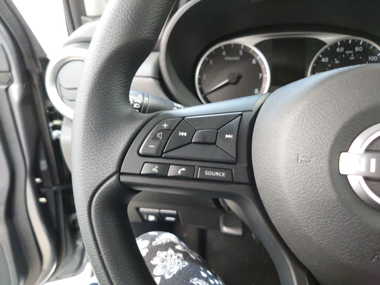 Vehicle image 20 of 40