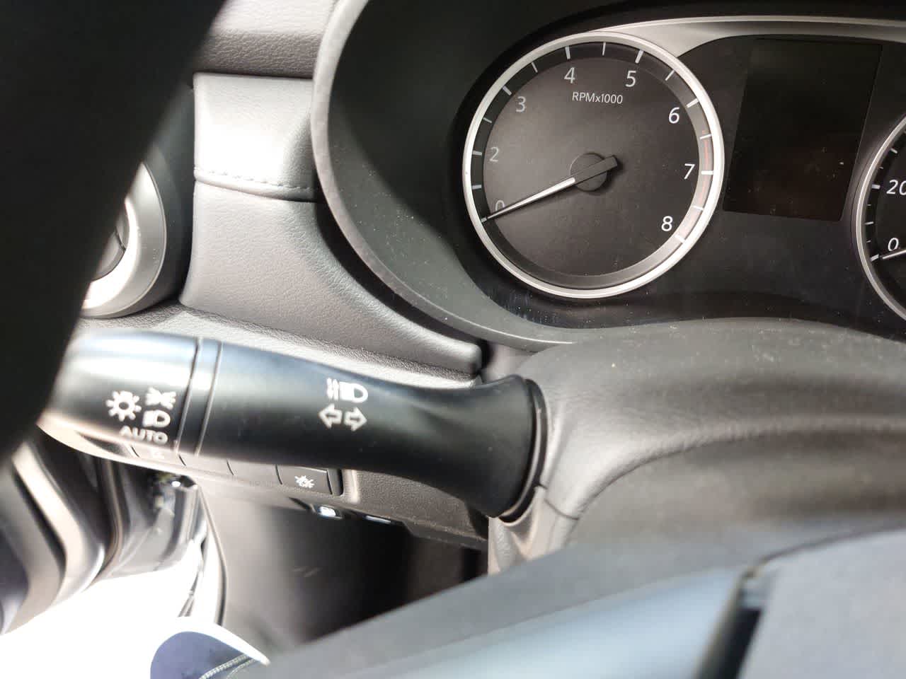Vehicle image 18 of 40
