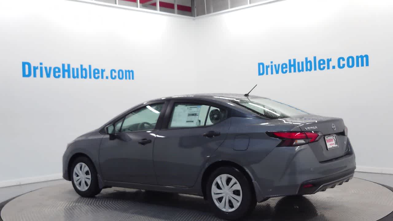 Vehicle image 8 of 40