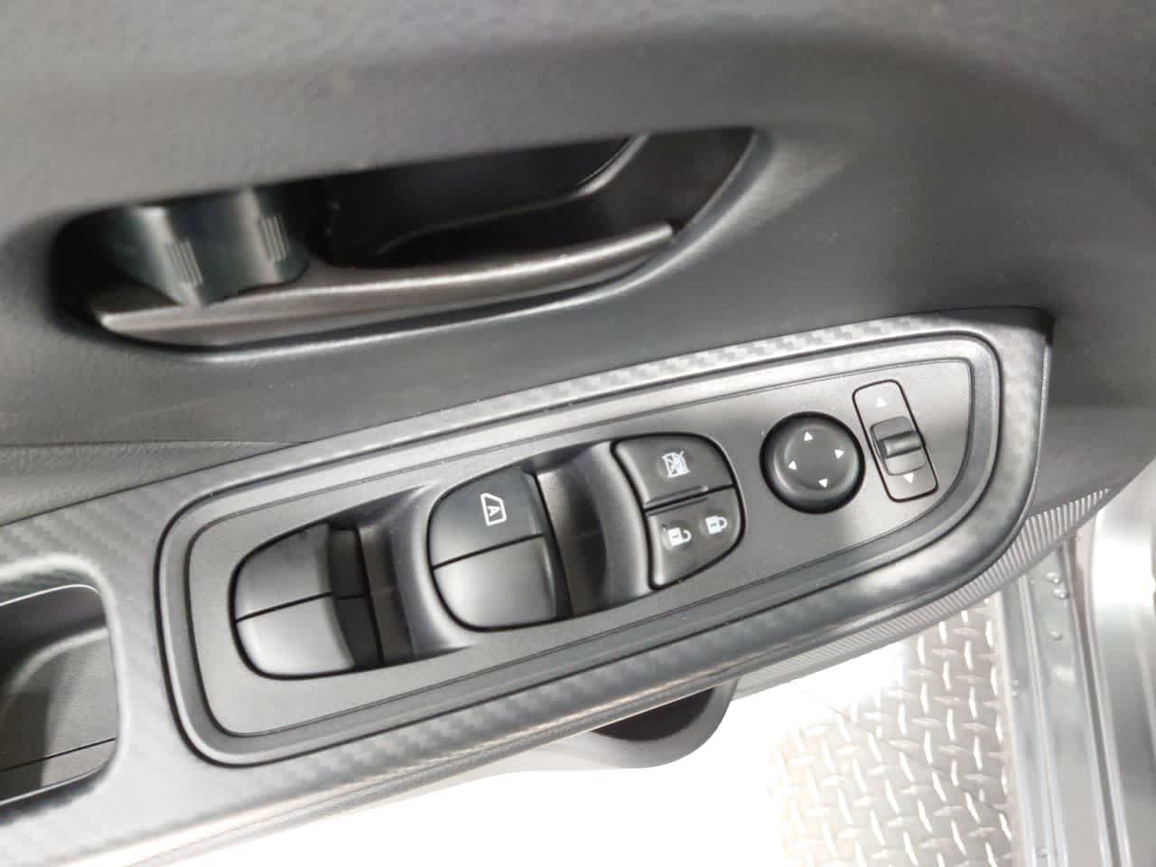 Vehicle image 12 of 40