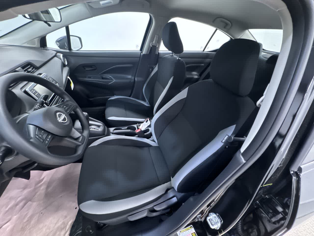 Vehicle image 14 of 40