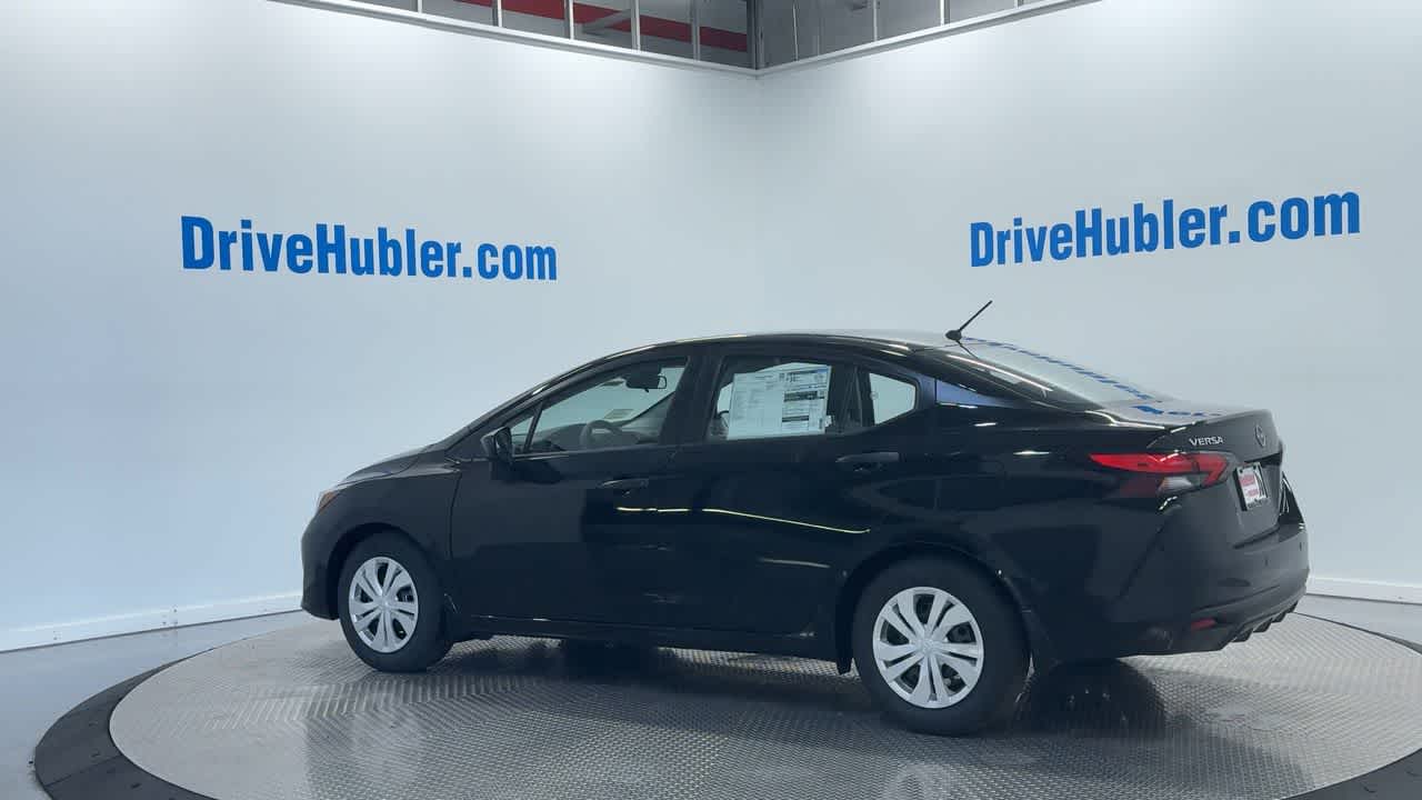 Vehicle image 7 of 40