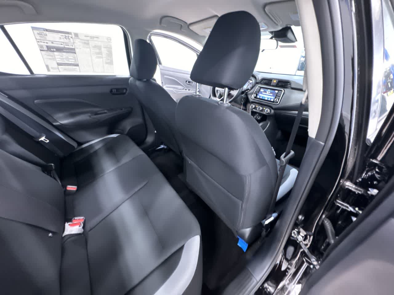 Vehicle image 13 of 40