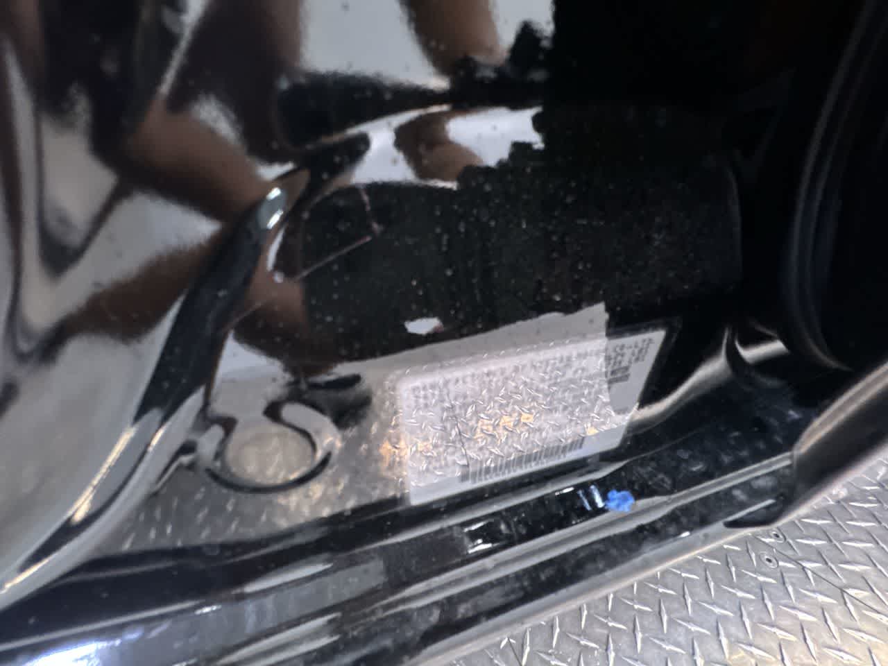 Vehicle image 32 of 40