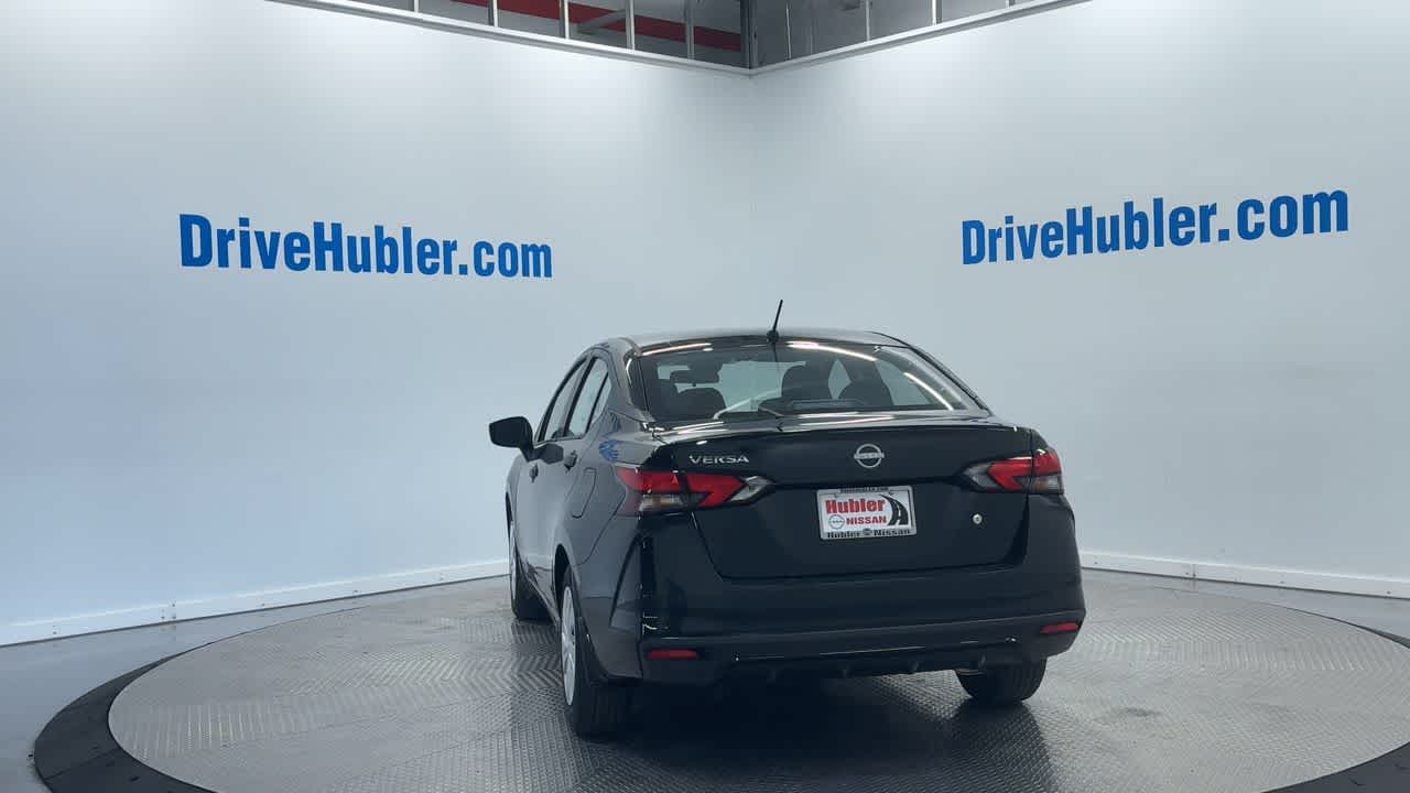 Vehicle image 36 of 40