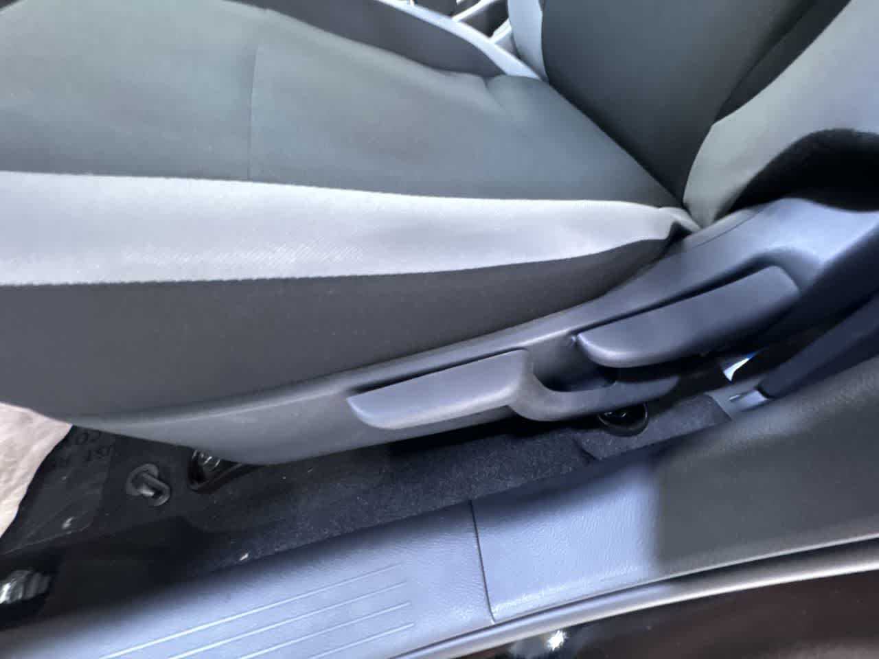 Vehicle image 31 of 40