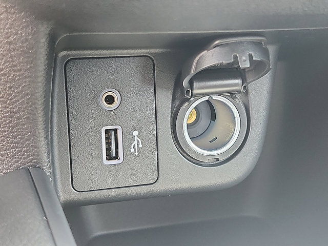 2025 Nissan Versa S Image 13 of 18