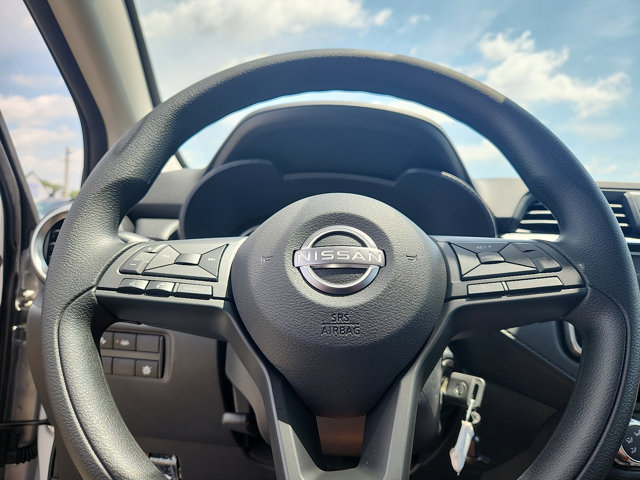 2025 Nissan Versa S Image 16 of 18