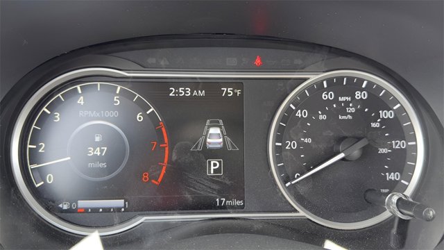 Vehicle image 11 of 18
