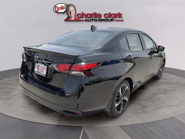 Vehicle image 6 of 18