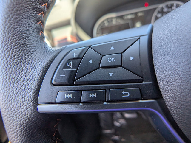 Vehicle image 20 of 27
